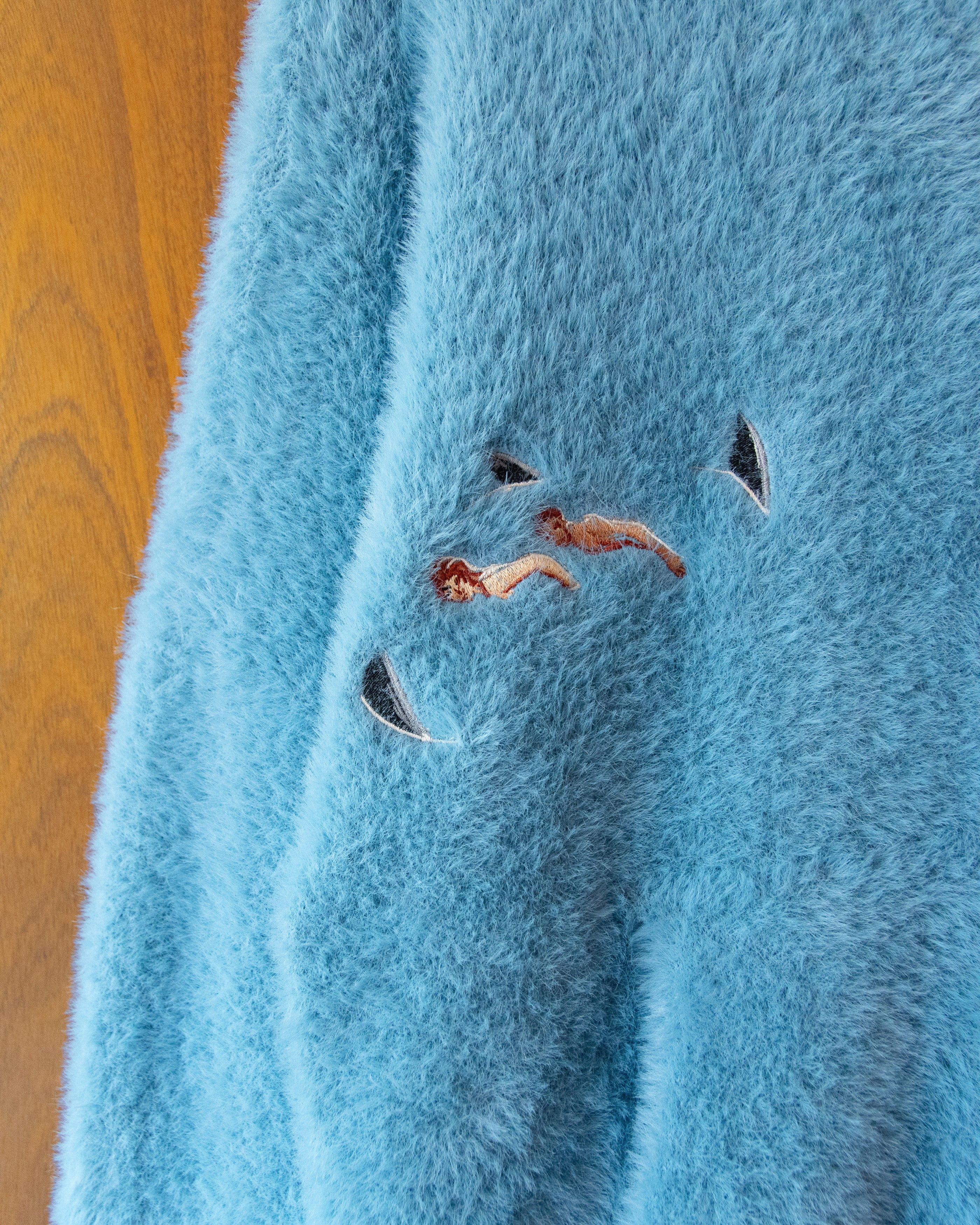 SHAGGY SHARK ZIP HOODIE - Image 2